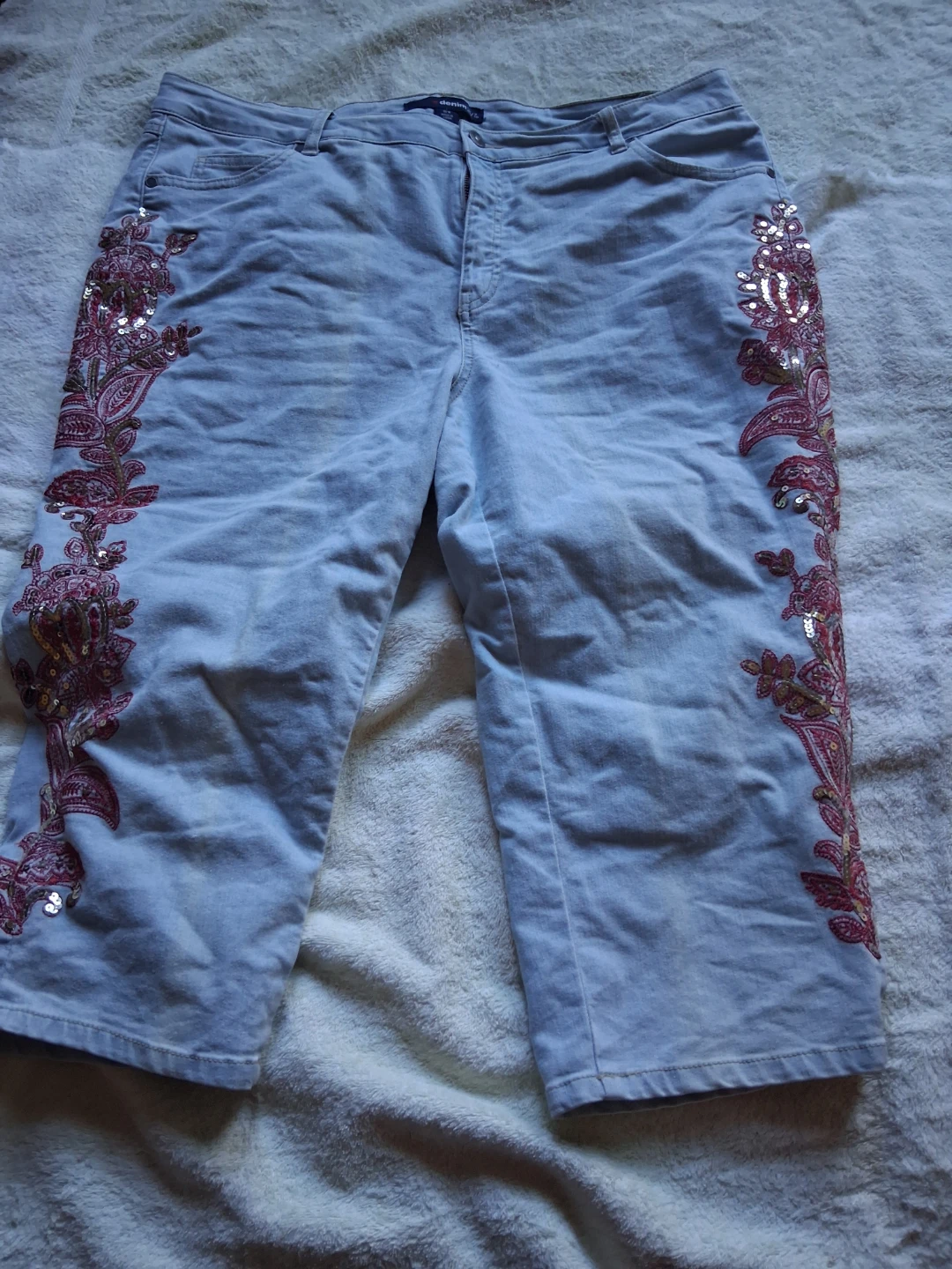 Denim 24/7 Embroidered Sequin Capris
