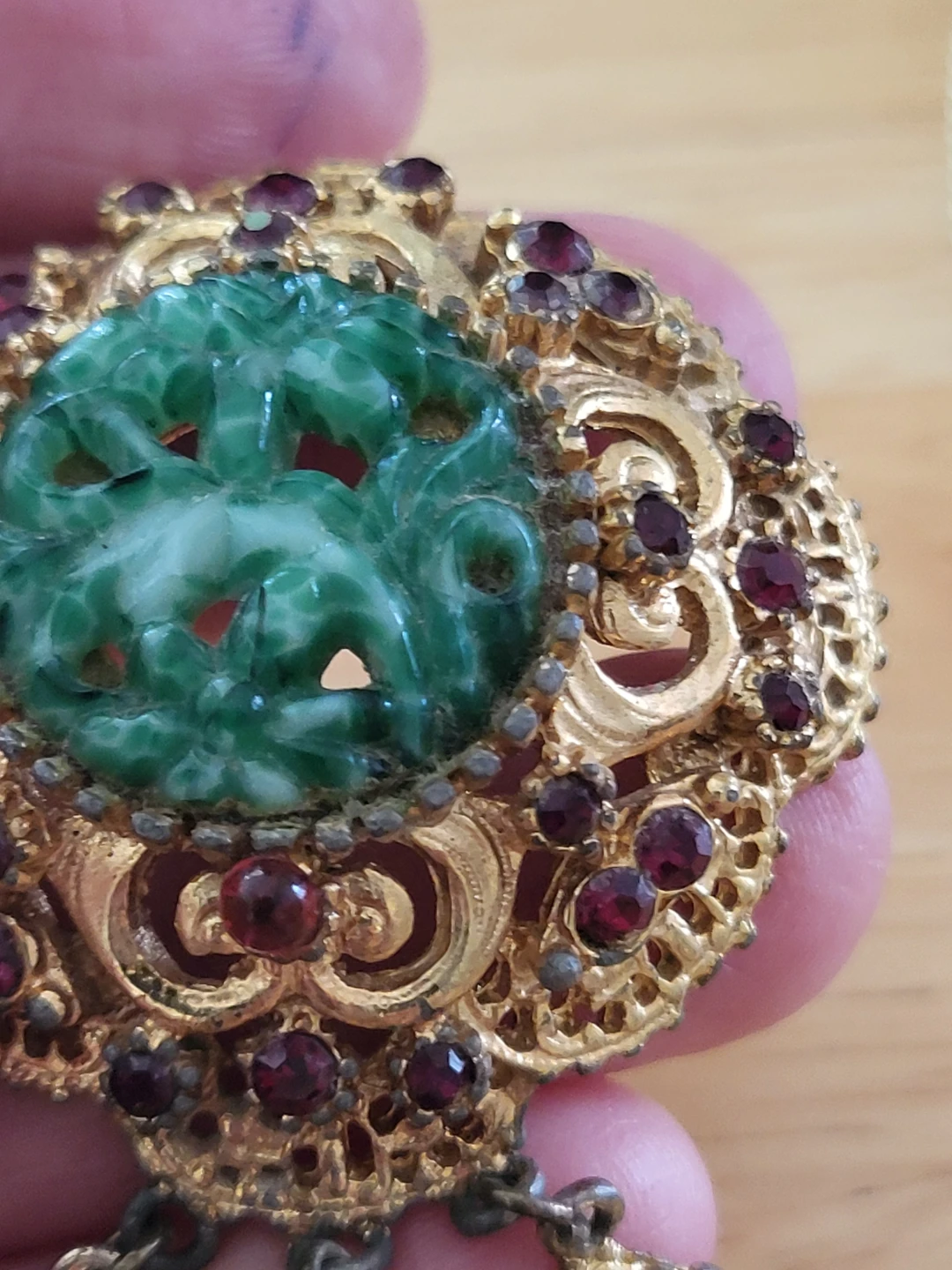 Vintage Gold Tone Brooch with Green Stone - photo 5