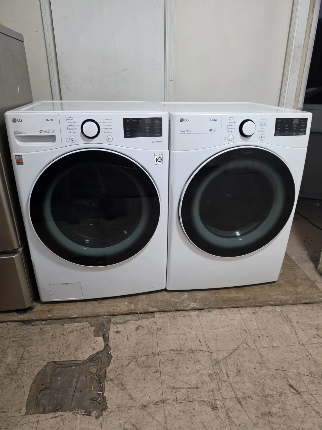 LG ThinQ Washer and Sensor Dry Dryer Set