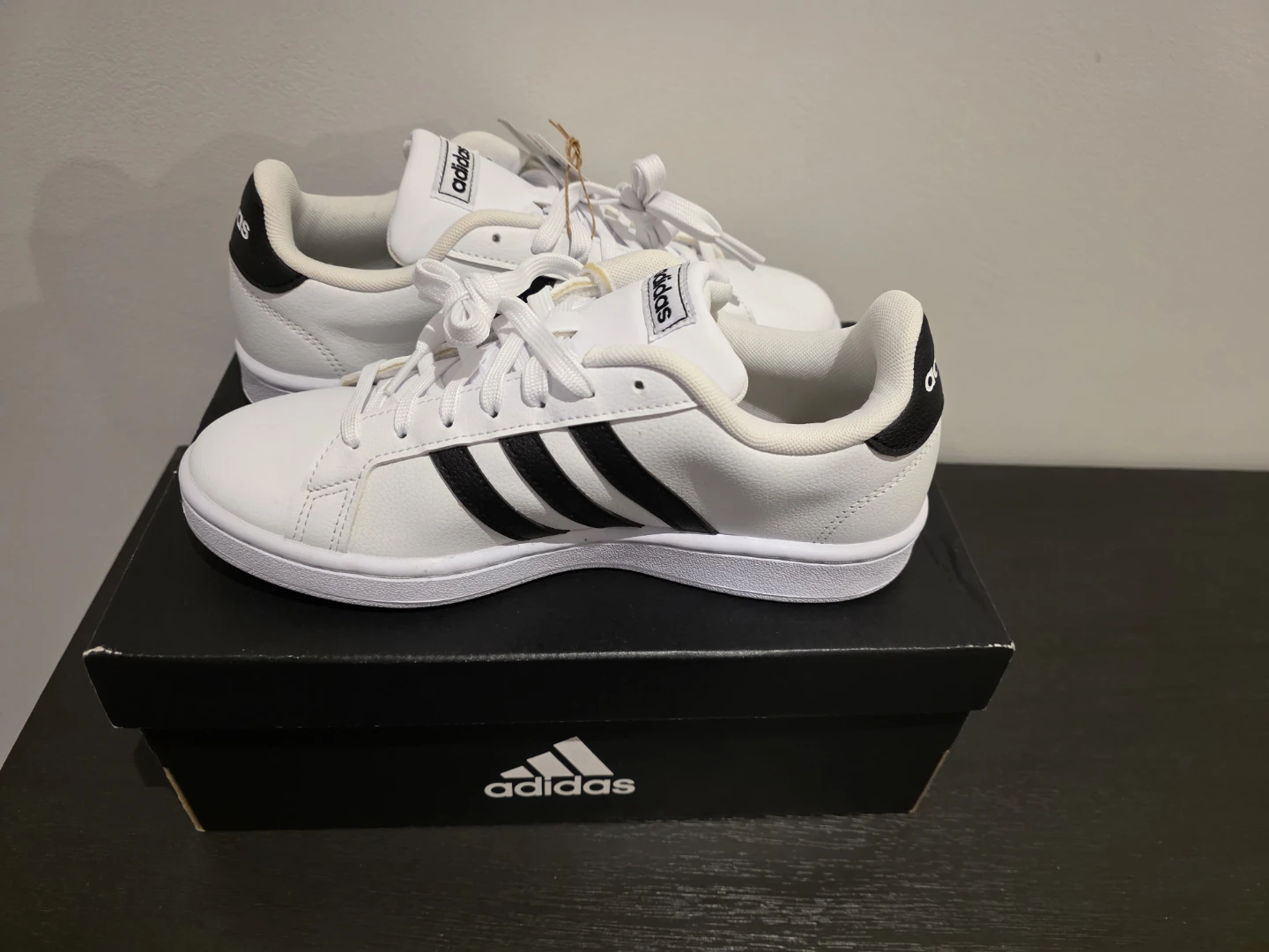 Adidas Grand Court Sneakers White/Black Size 7.5 US