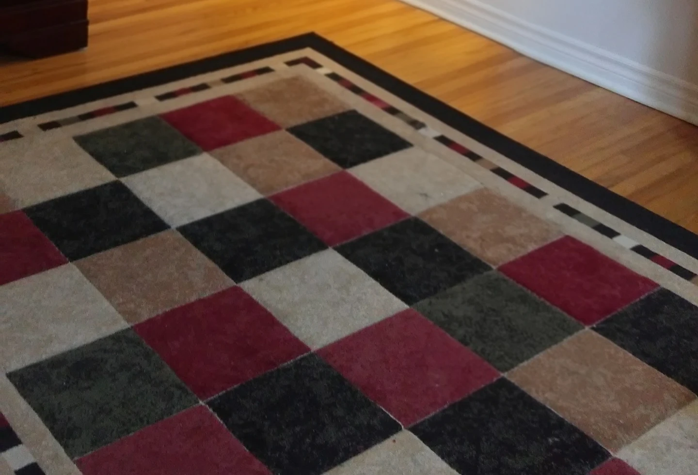 Multicoloured Checkered Area Rug (5x7)