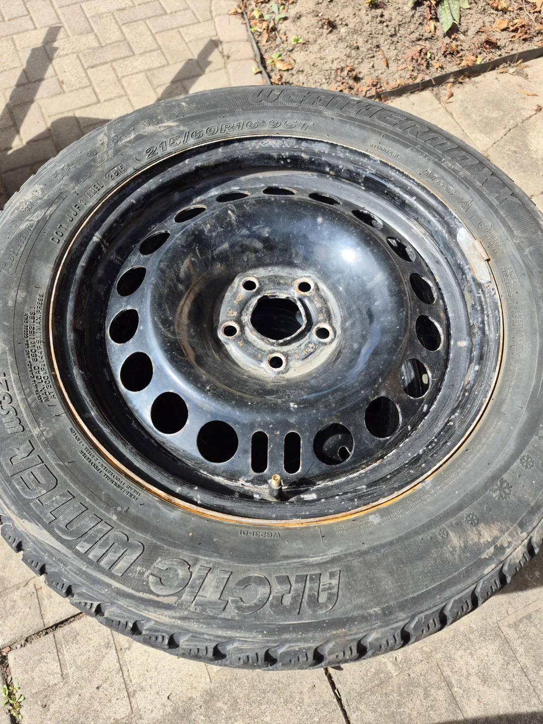 Set of 4 Arctic Winter  WS321Tires -  215/60R16 - photo 3