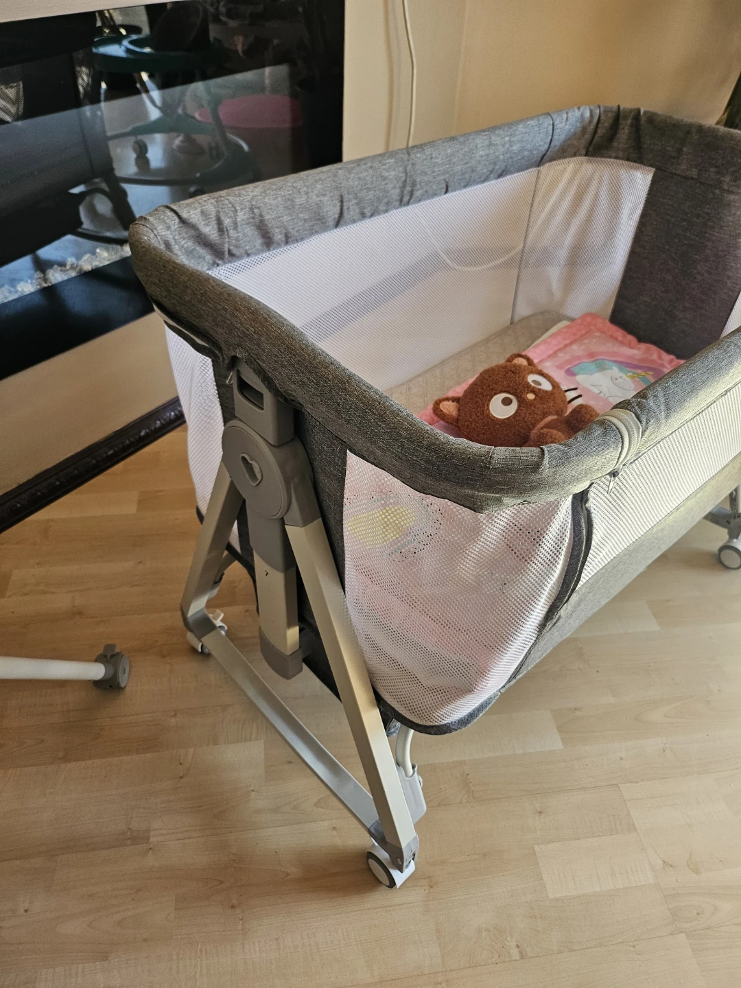 Baby Bedside Bassinet - photo 3