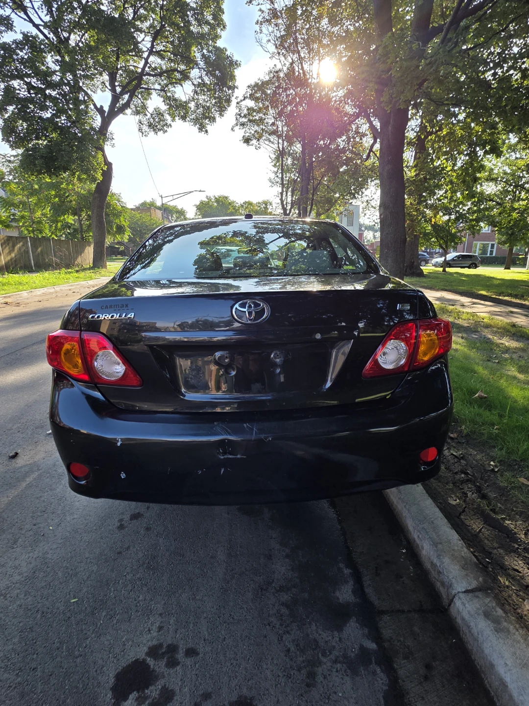 Toyota Corolla Black Sedan - photo 3