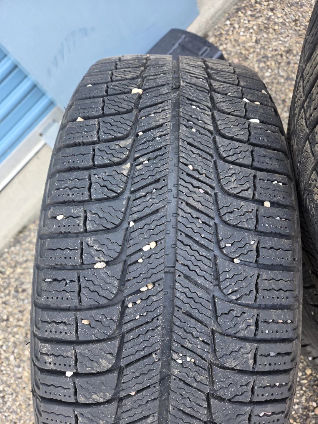 Set of 4 Michelin X-Ice Tires 225/55R17 - photo 2