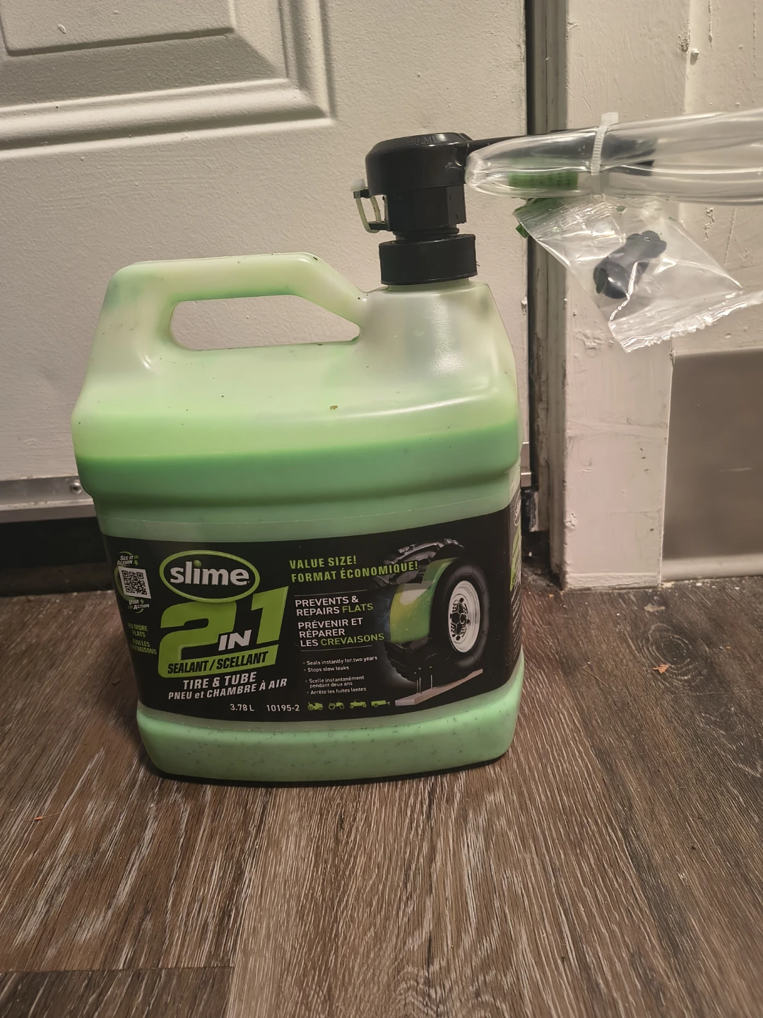 Slime 2-in-1 Tire & Tube Sealant - 3.78L - photo 2