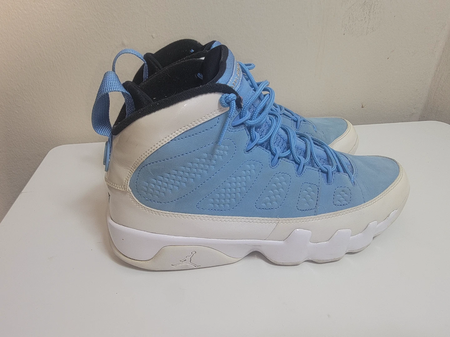 Air Jordan 9 Retro University Blue