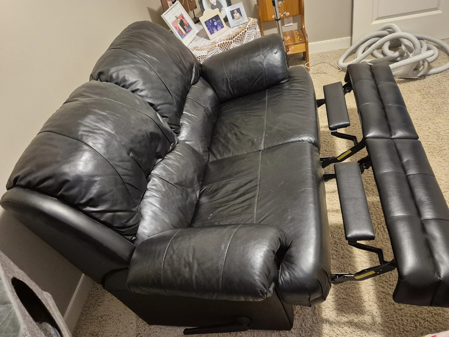 Leather Loveseat - Reclining (Black) - photo 5