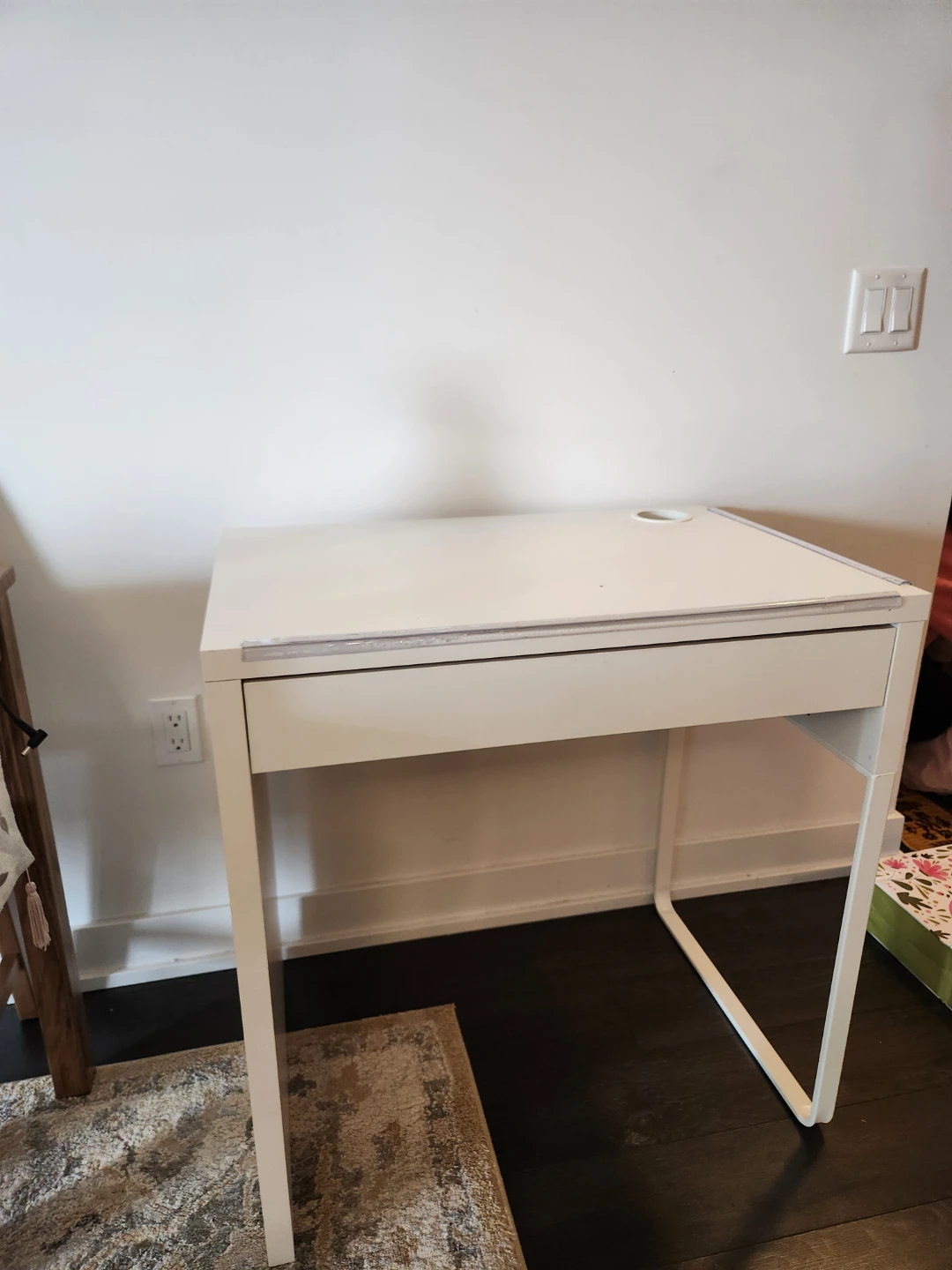 Ikea desk - photo 2
