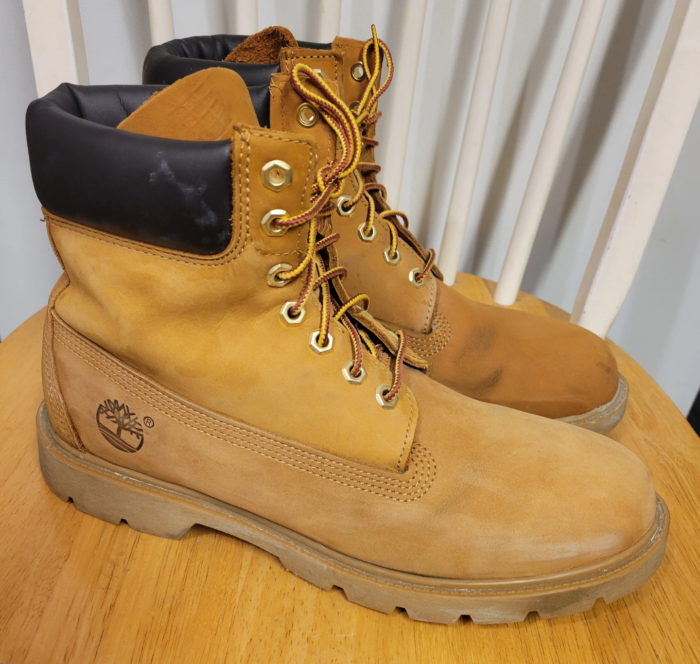 Timberland wheat 6" Mens boots Size 9.5
