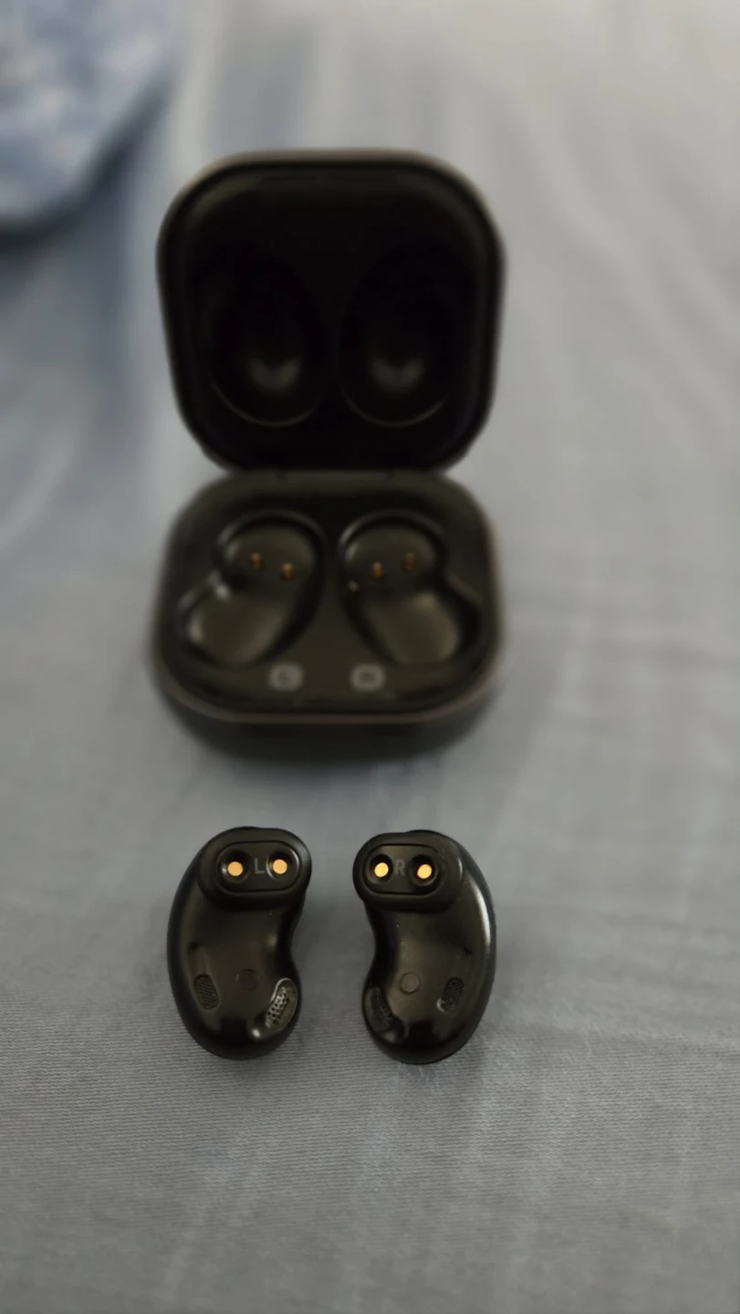 Samsung Galaxy Buds Live Wireless Earbuds - photo 3