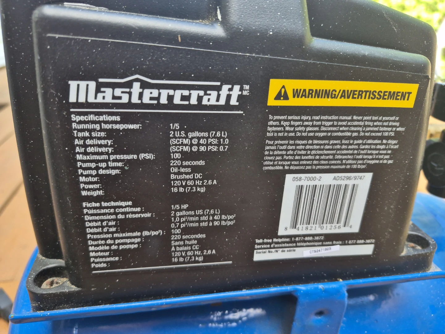 Mastercraft 2 Gallon air compressor with hose. - photo 3