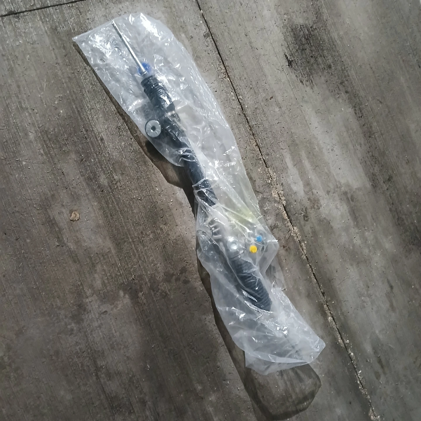 hydraulic power steering rack numbered 19133675 - photo 4