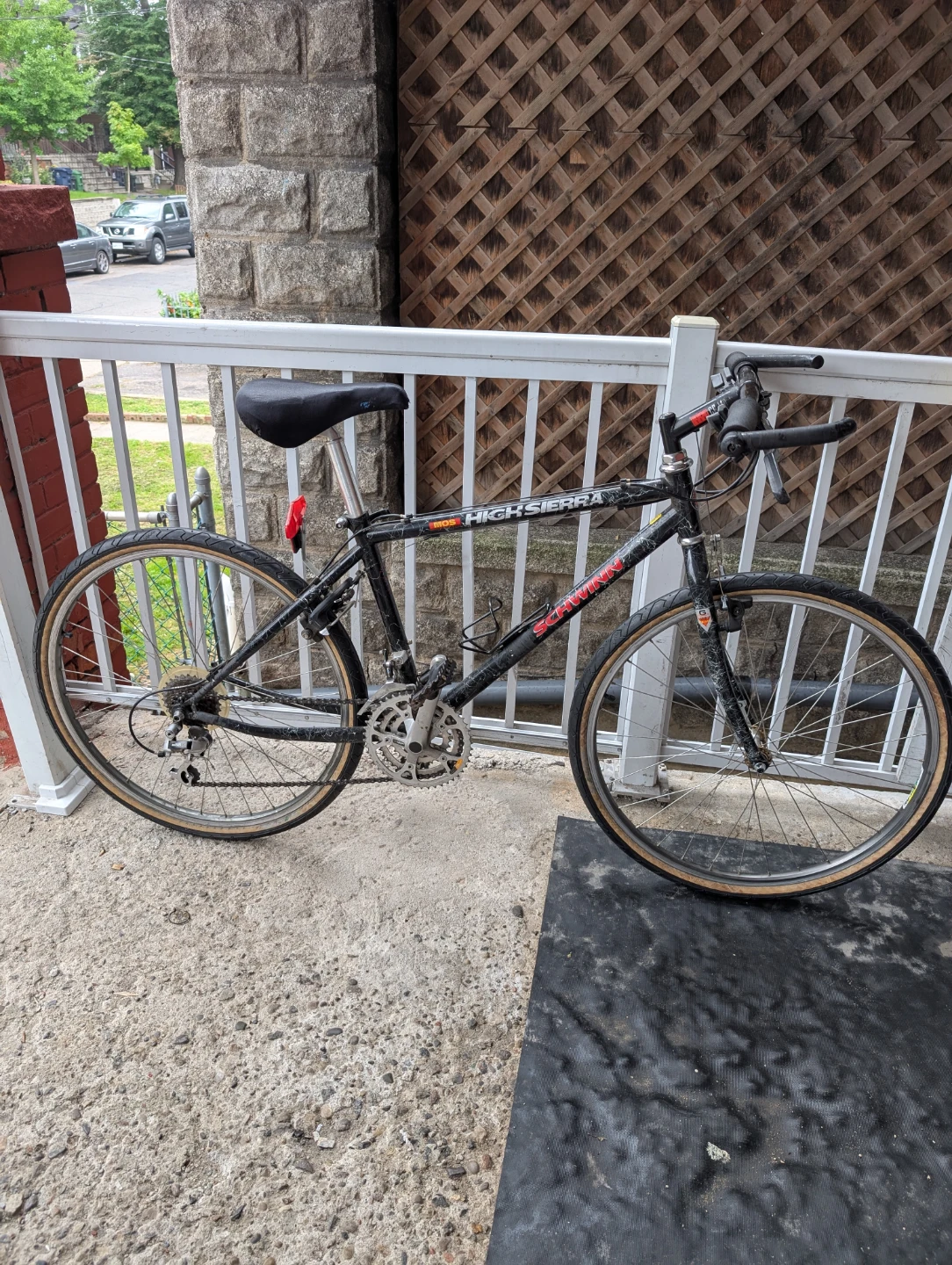 Schwinn High Sierra mountain bike - photo 2