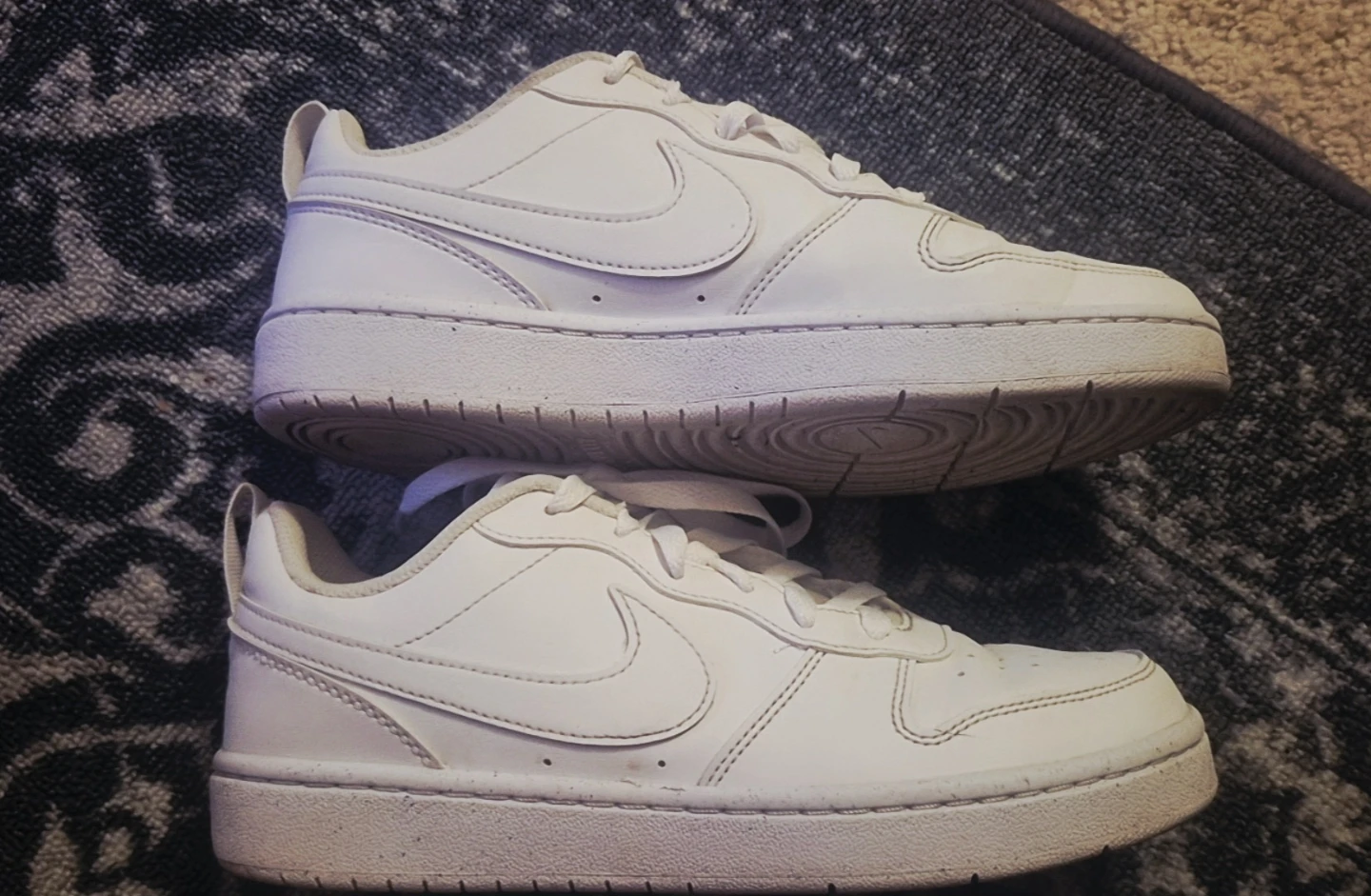 White Nike Sneakers - photo 5