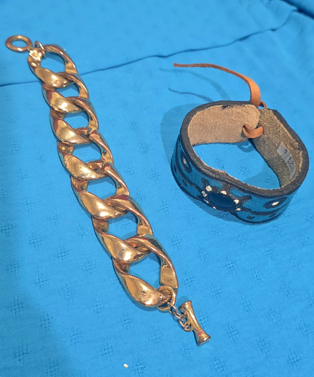 Necklaces, bracelets, watches - photo 5
