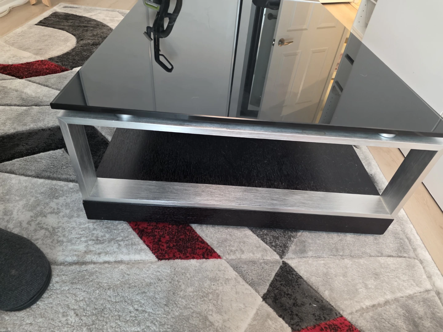 Modern black coffee table with glass top - photo 5