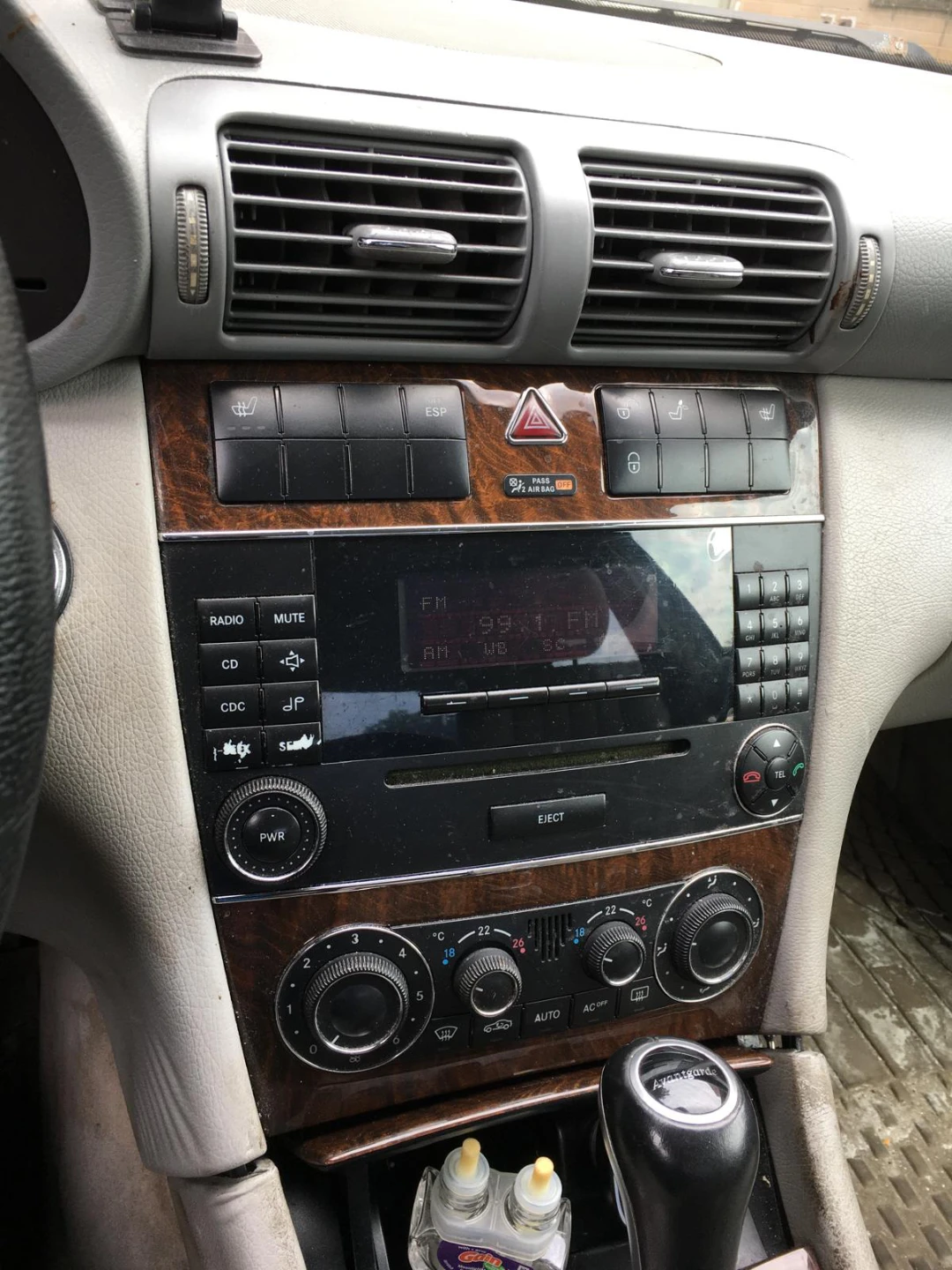 Mercedes-Benz C230 Kompressor Sedan - photo 3