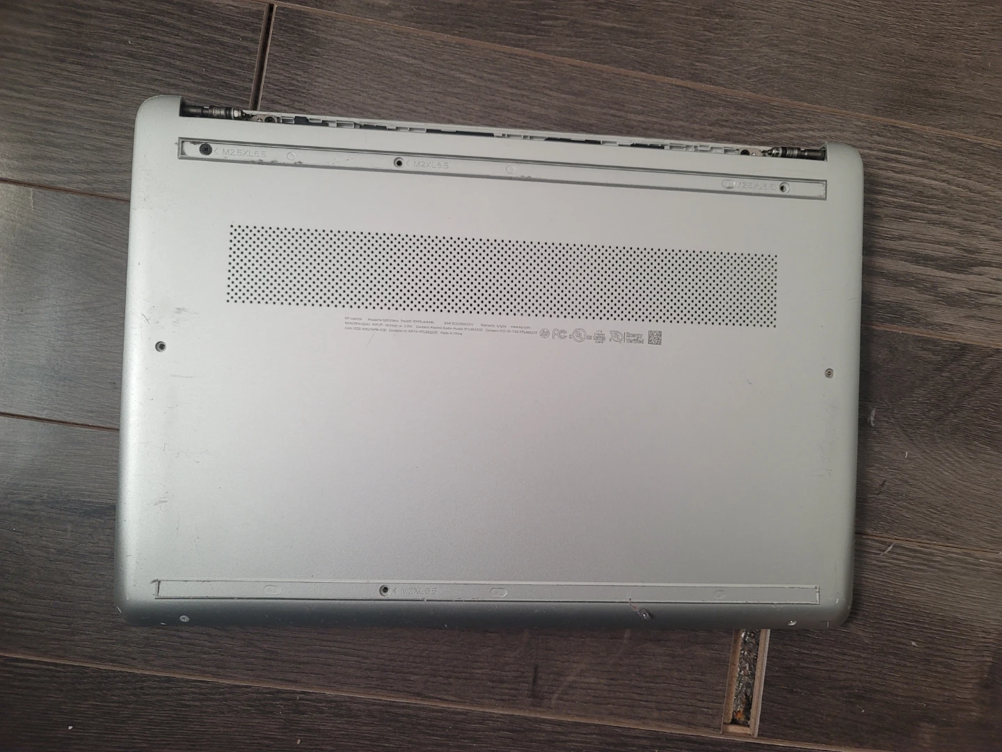 *Broken* HP Laptop 14 inch *FOR PARTS* - photo 2
