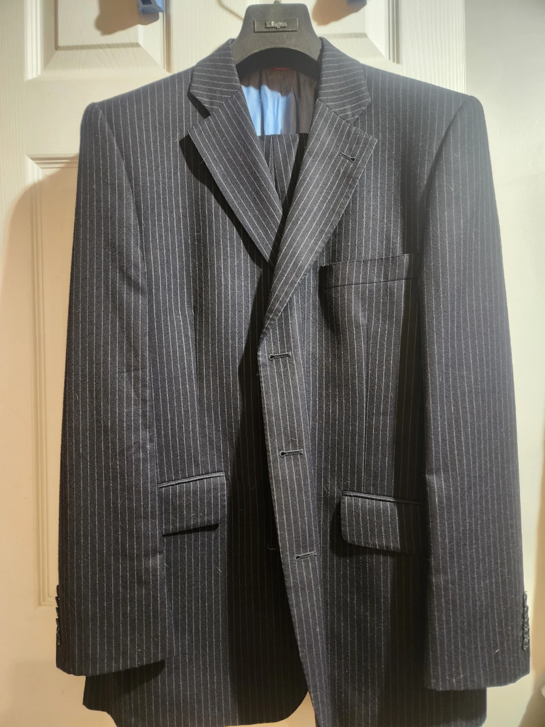 Super 100  Navy Blue Pinstripe Suit 42/36R