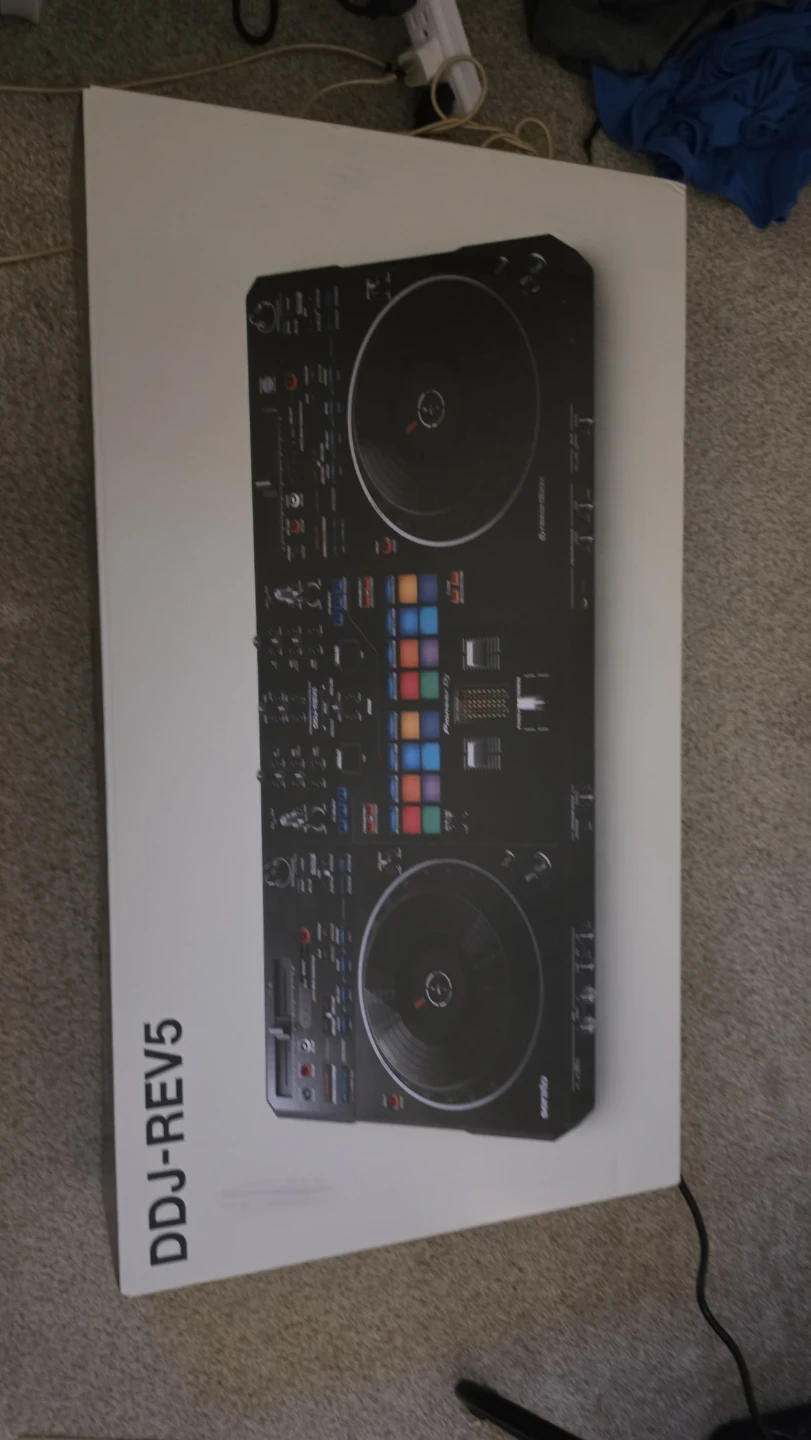 Pioneer DJ DDJ-REV5 Controller Negotiable