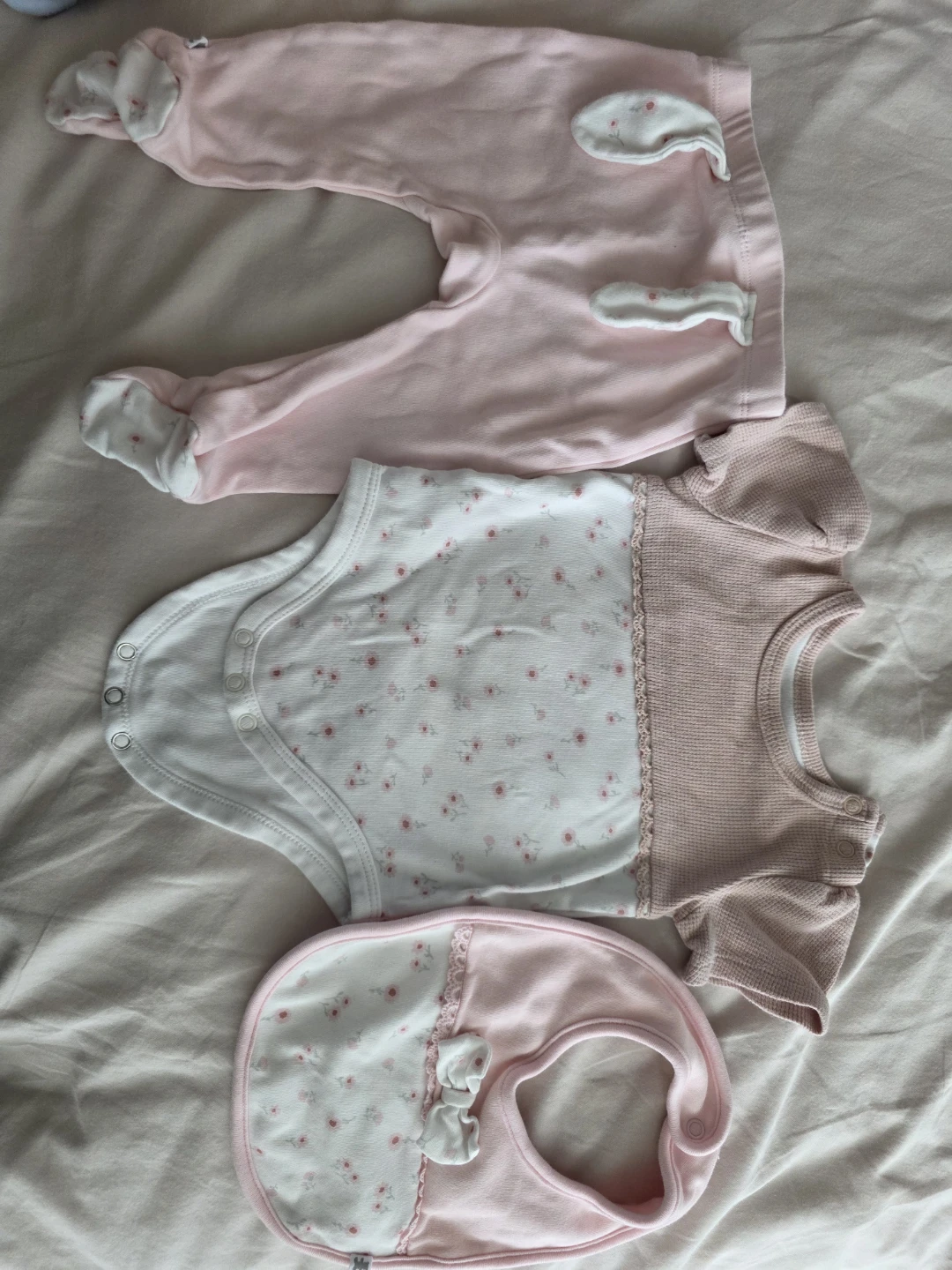 Baby Girl 3-Piece Set - 3-6 Months