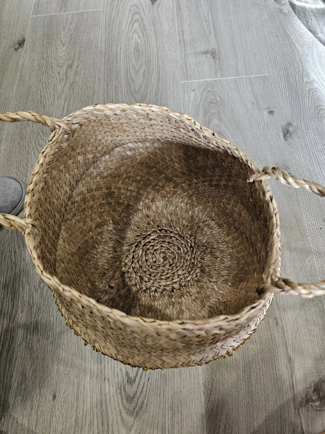 🏈Woven Basket with Gold Sequins - photo 4