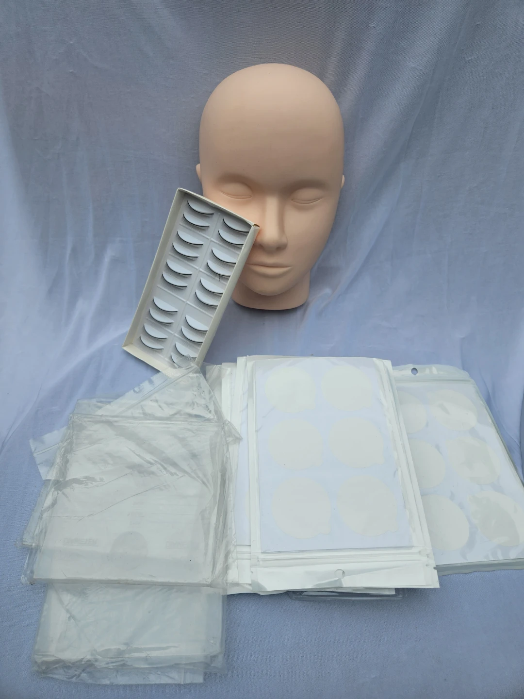 Eyelash Extension Training Kit - photo 3