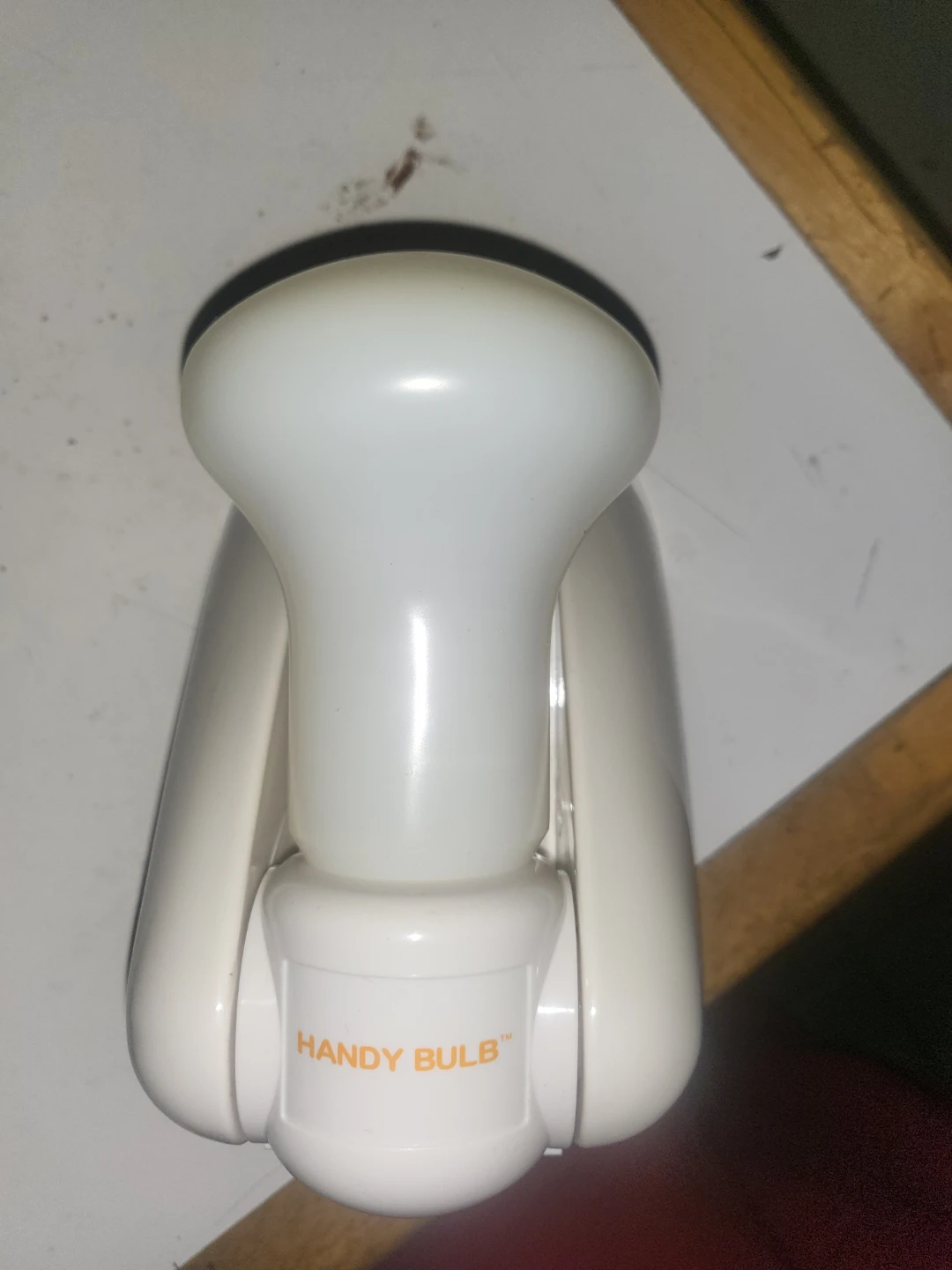 Handy Bulb Portable Lamp