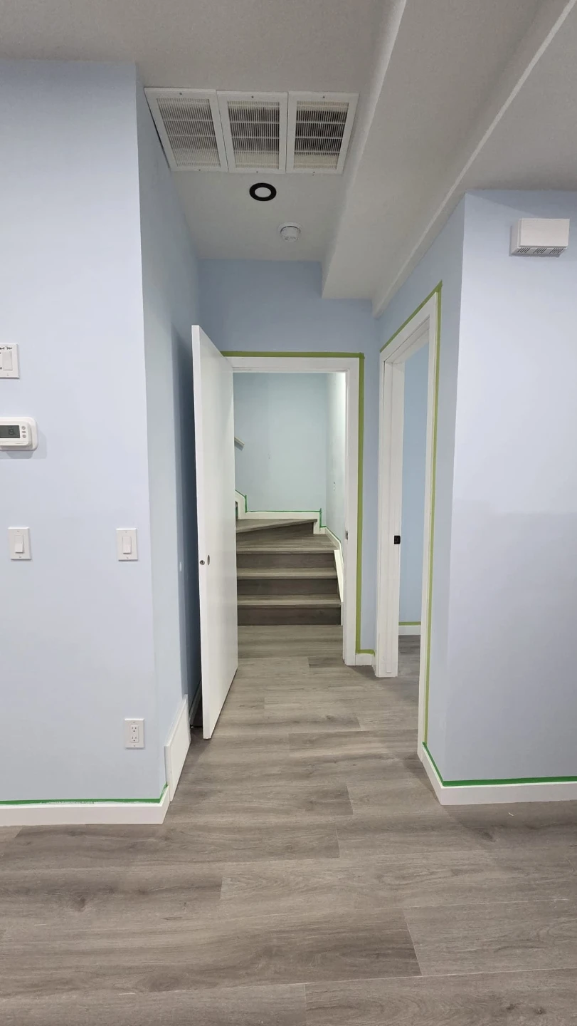 Fully finished Legal 2-bedroom basement suite - photo 2