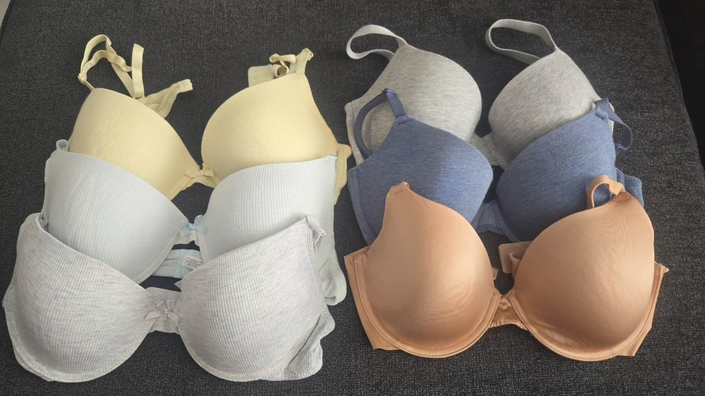 Lot of 6 Women's Bras