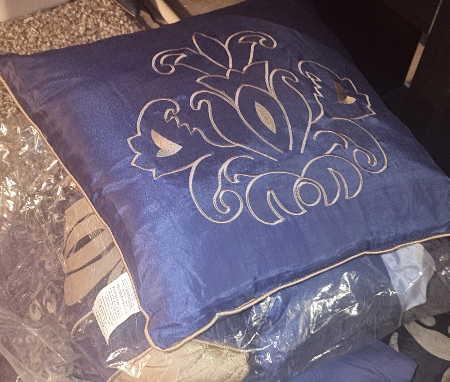 Navy and Gold Damask  queen Bedding Set - photo 2