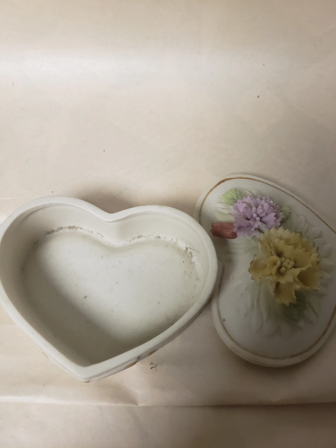 Heart Shaped Floral Porcelain Trinket Box - photo 4