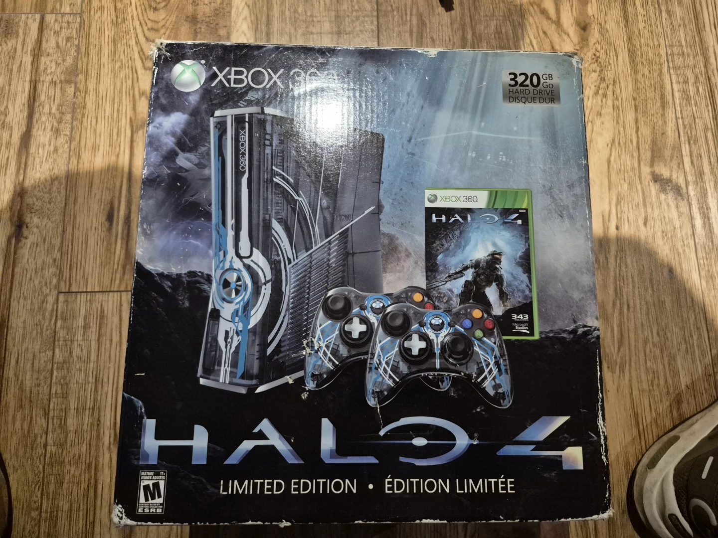 Xbox 360 Halo 4 Limited Edition Console Bundle