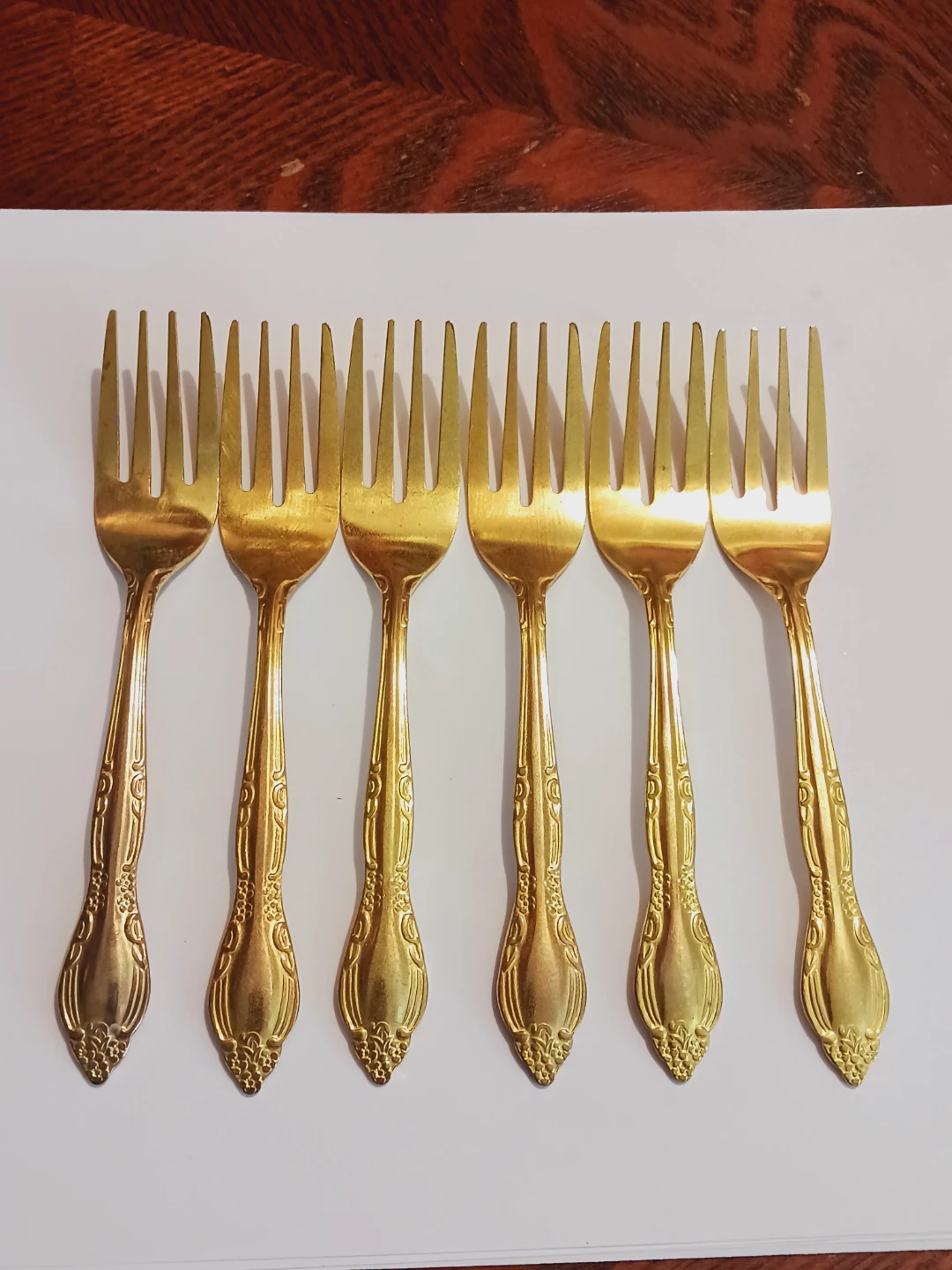 Set of 6 Gold-Tone Small Size  Forks for Dessert - photo 2