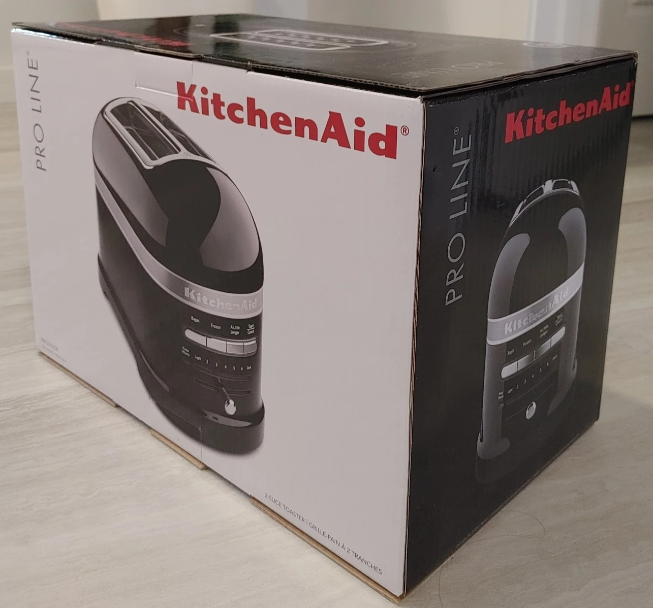 A brand new Kitchen Aid toaster 4 Sale!