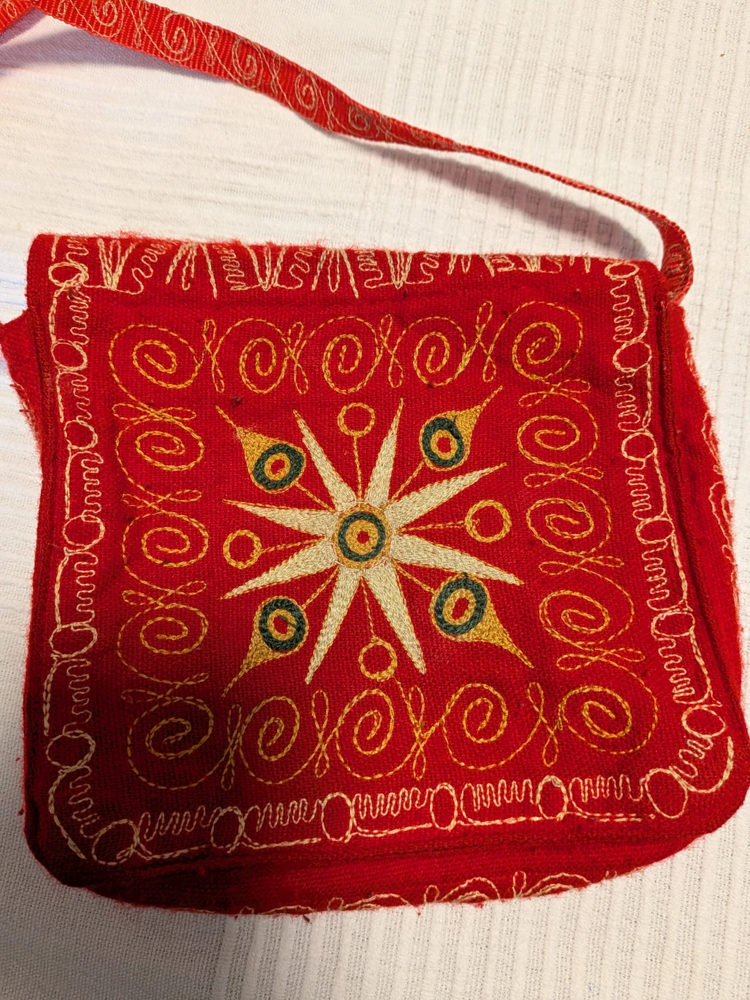 Vintage embroidered Red Crossbody Bag🏈 - photo 3