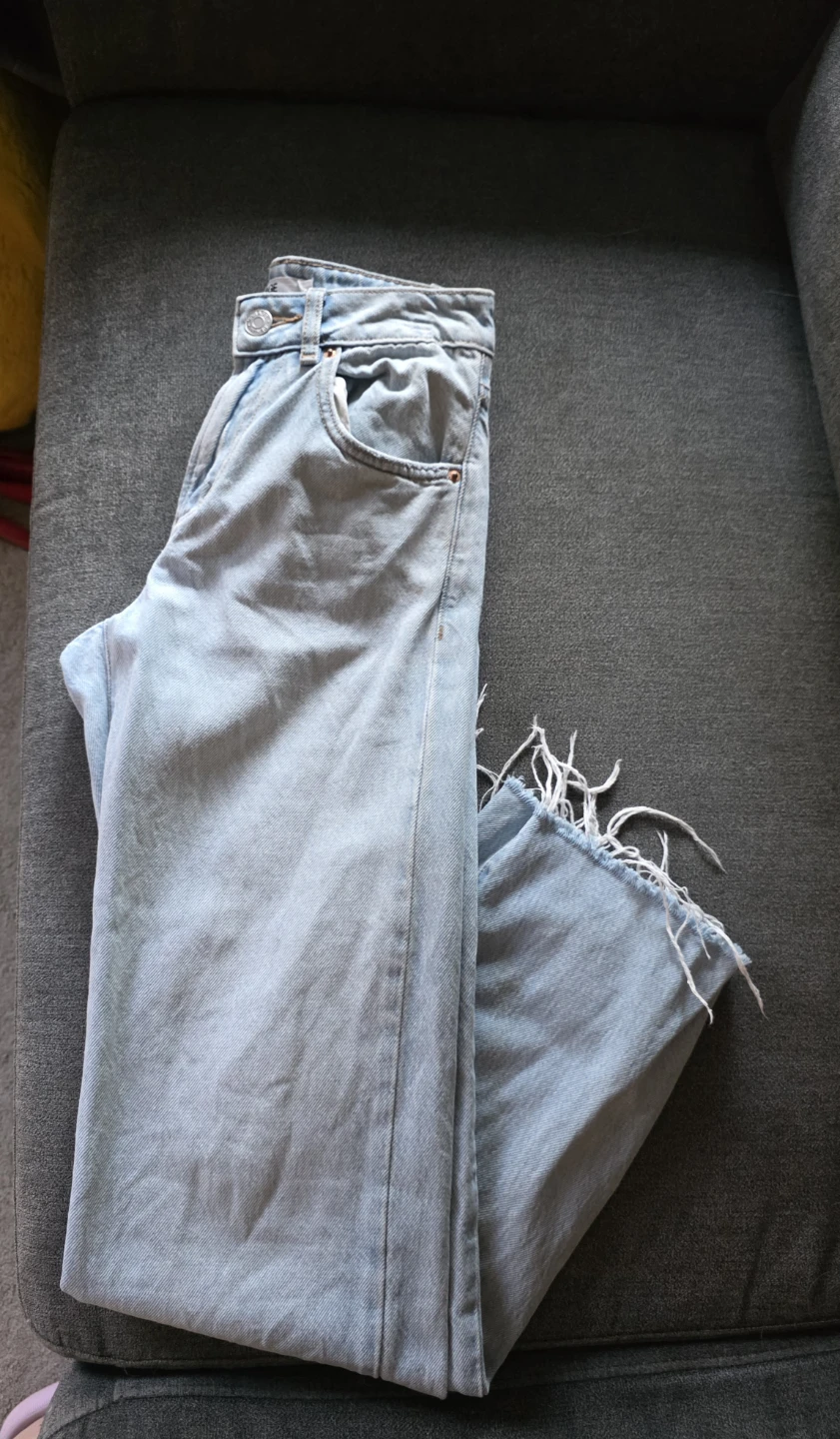 Ladies garage jeans