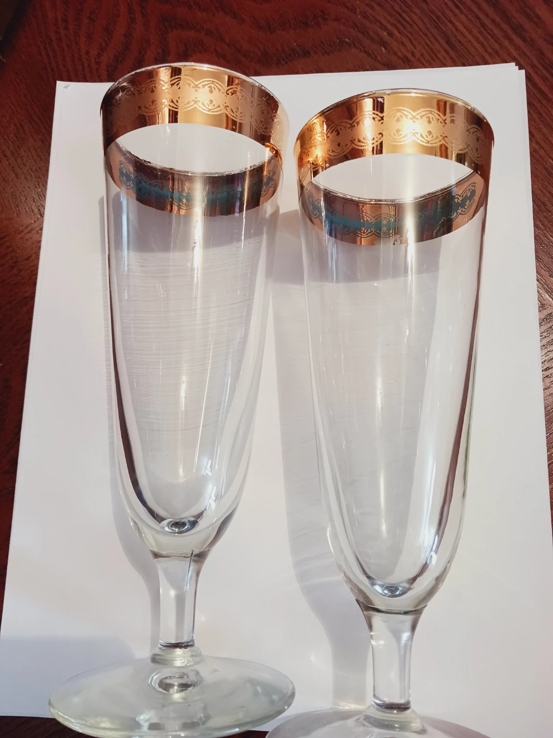 Set of 2 × 22K Gold-Rimmed Wine Glasses - photo 5