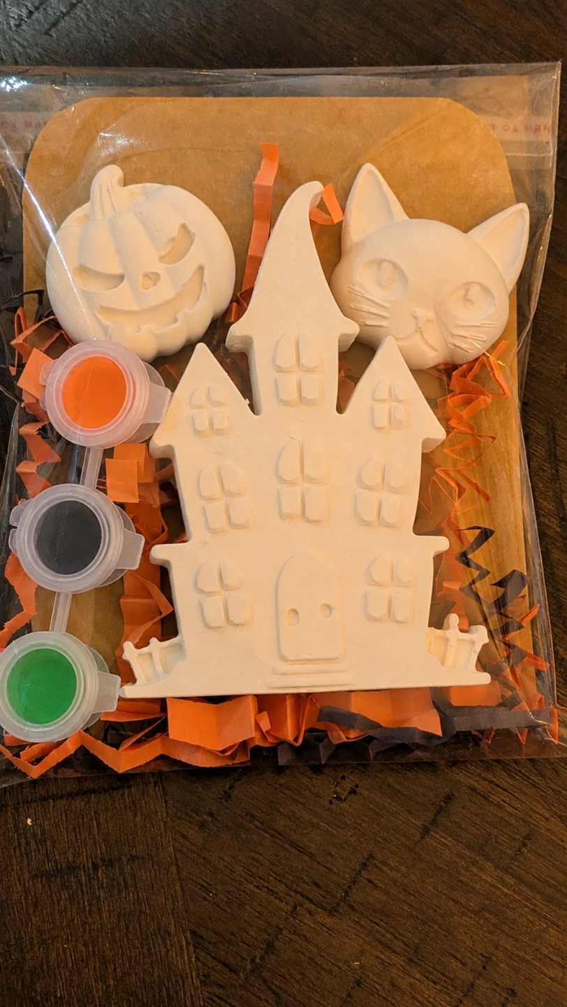 🎃 Halloween Paint Your Own Figurine Kits