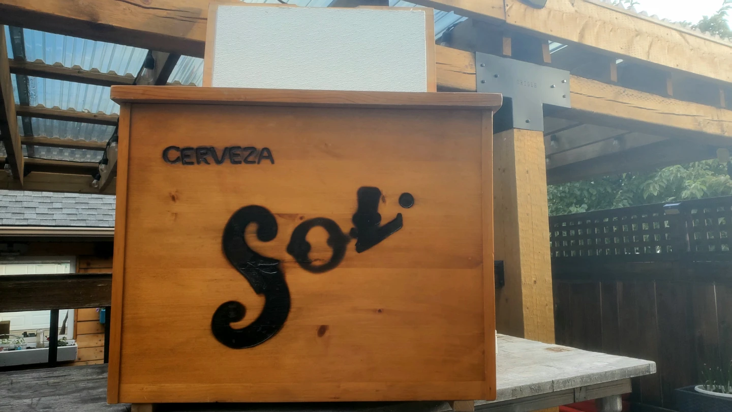 Custom Cerveza Sol Wooden Cooler Box - photo 2