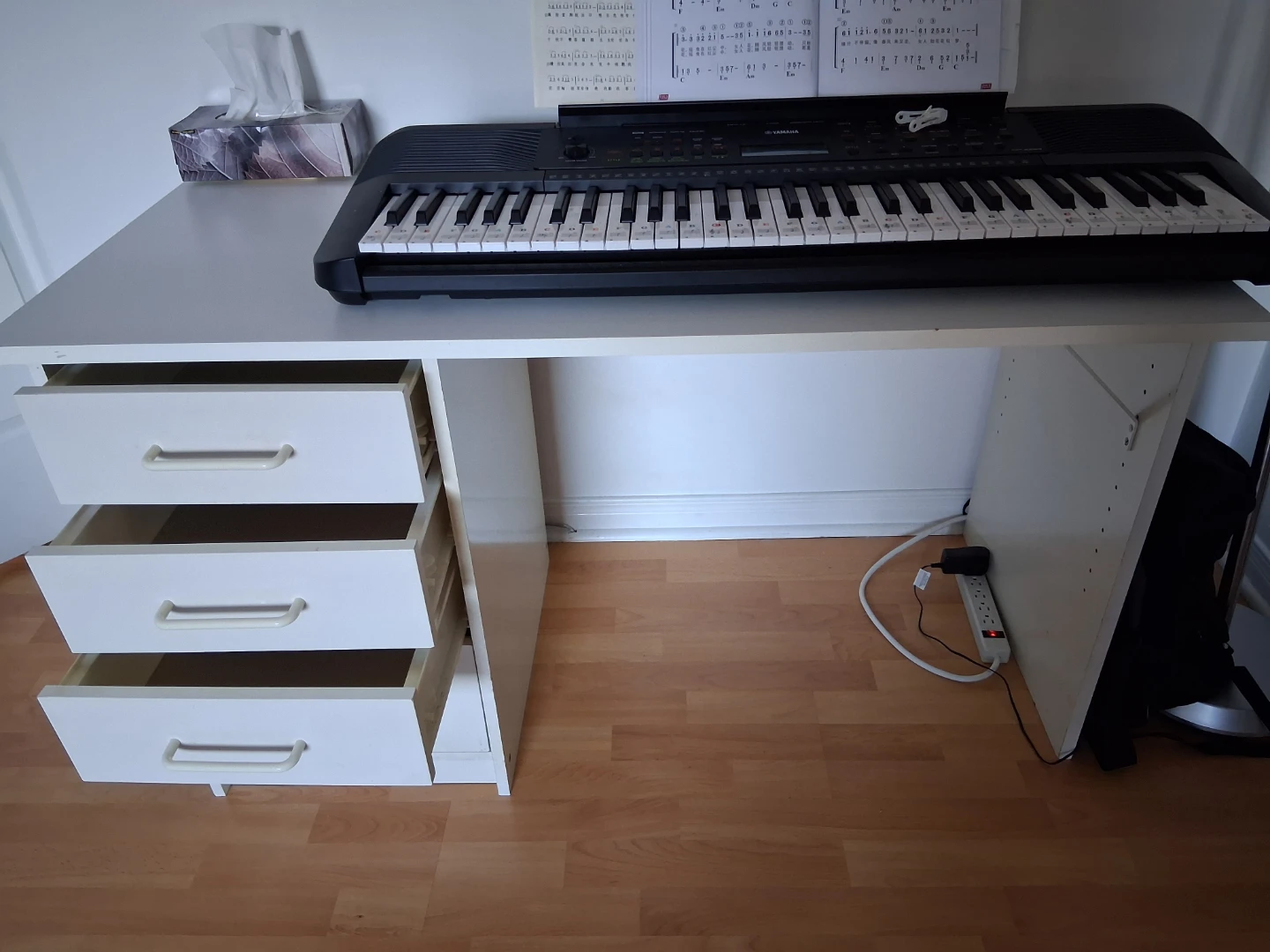White Computer Desk with 4 Drawers - photo 2