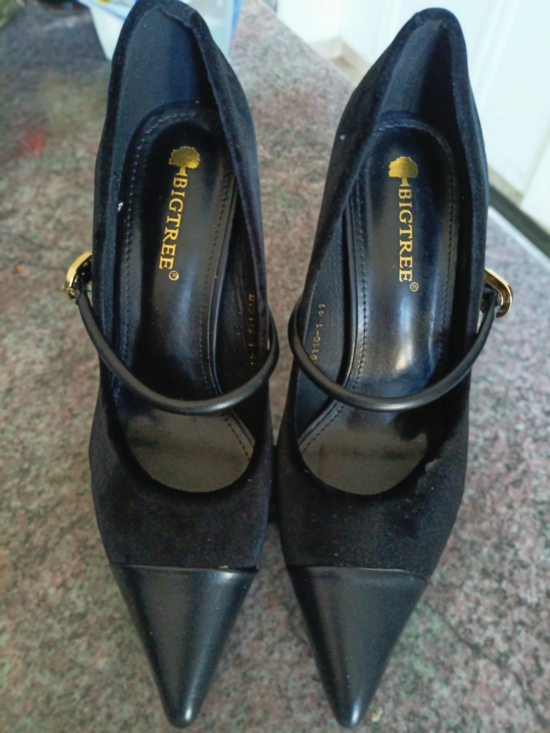 Bigtree black velvet heels