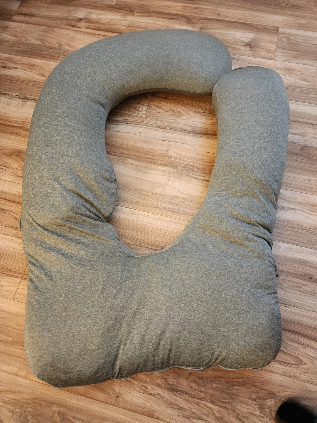 U-Shaped Grey Maternity Pillow - photo 2