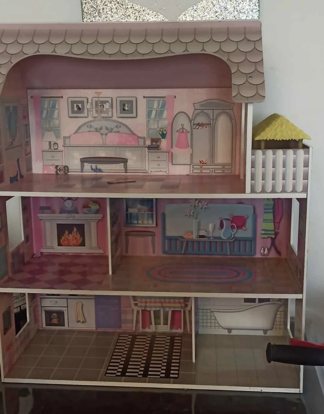 Pink Dollhouse - photo 2