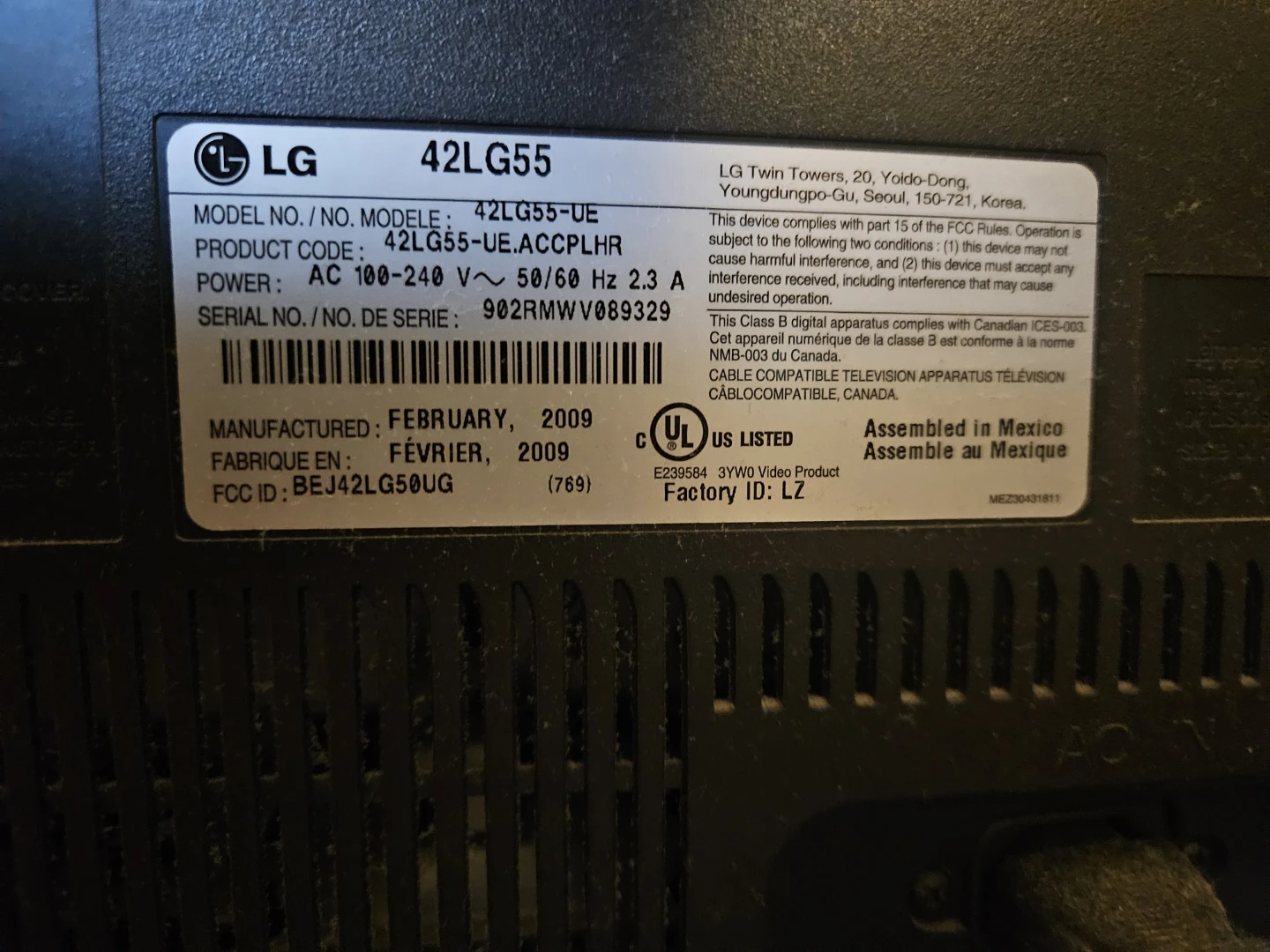 Older LG 42" TV - photo 2