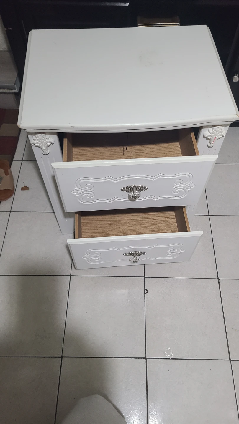 White 2-Drawer Wooden Nightstand - photo 4