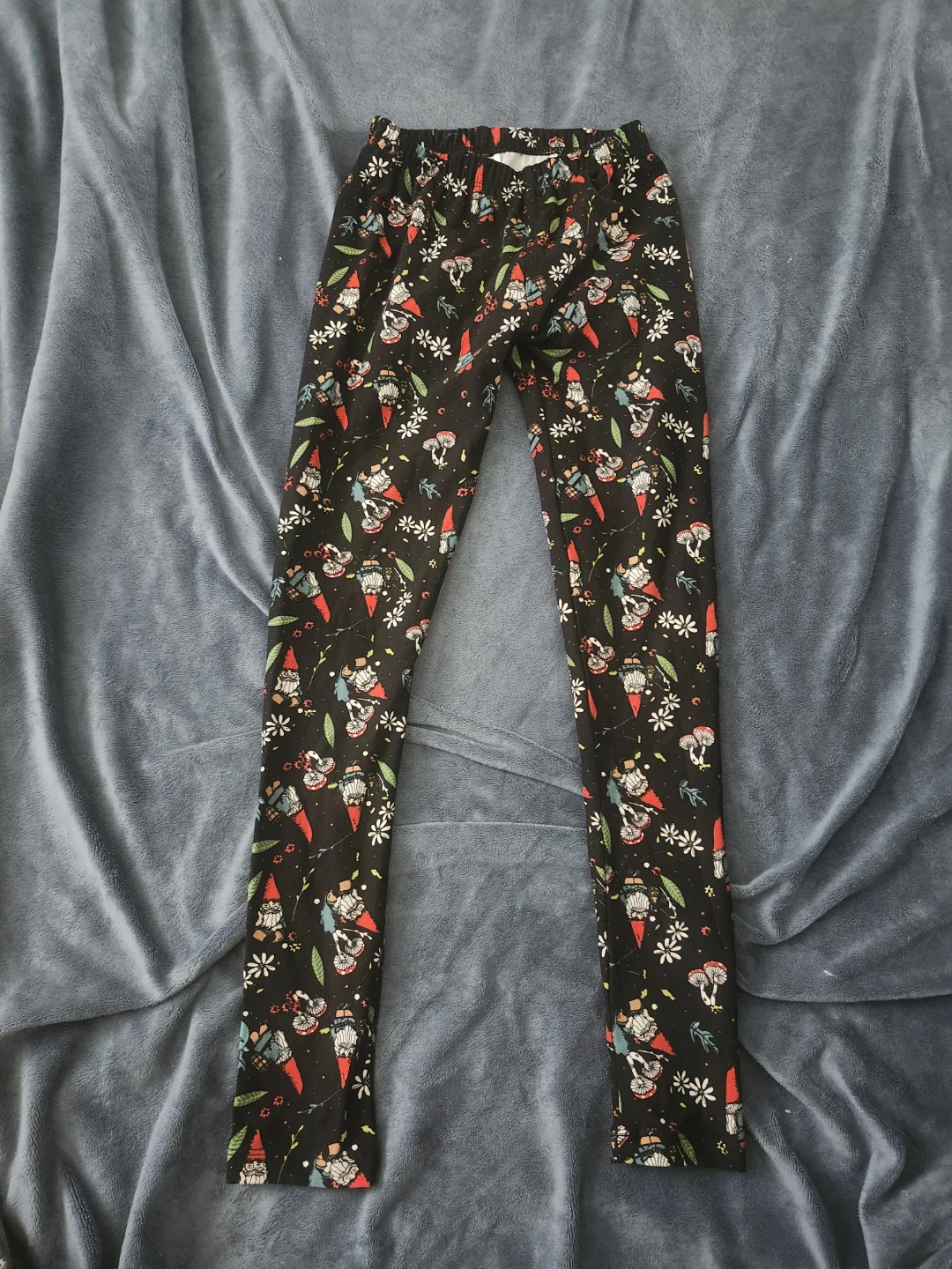 SweetLegs gnome leggings, size 10/12