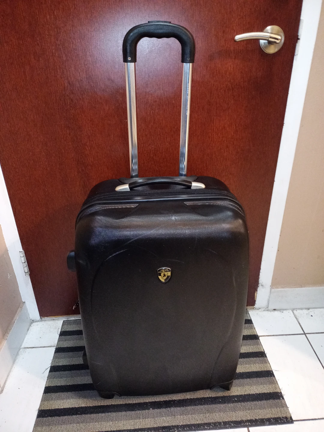 HEYS Luggage With Swivel Wheels - photo 2