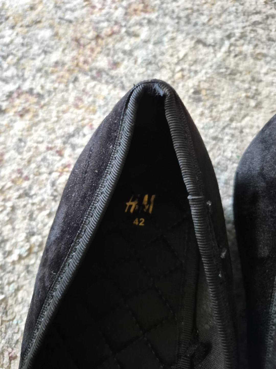 H&M Black Velvet Tiger Embroidered Loafers - photo 3